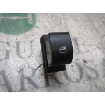 MANDO ELEVALUNAS DELANTERO DERECHO 735441023 