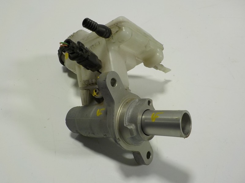 Recambio de bomba freno para peugeot 508 sw 1.5 blue-hdi fap referencia OEM IAM 1638051480 9807687080 