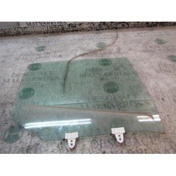 CRISTAL PUERTA TRASERO DERECHO 823000007R 