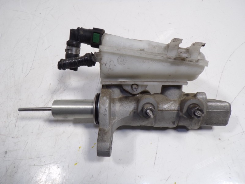 Recambio de bomba freno para renault zoe intens referencia OEM IAM 460115213R 0204720867 0204720867