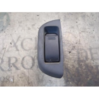 MANDO ELEVALUNAS DELANTERO DERECHO 