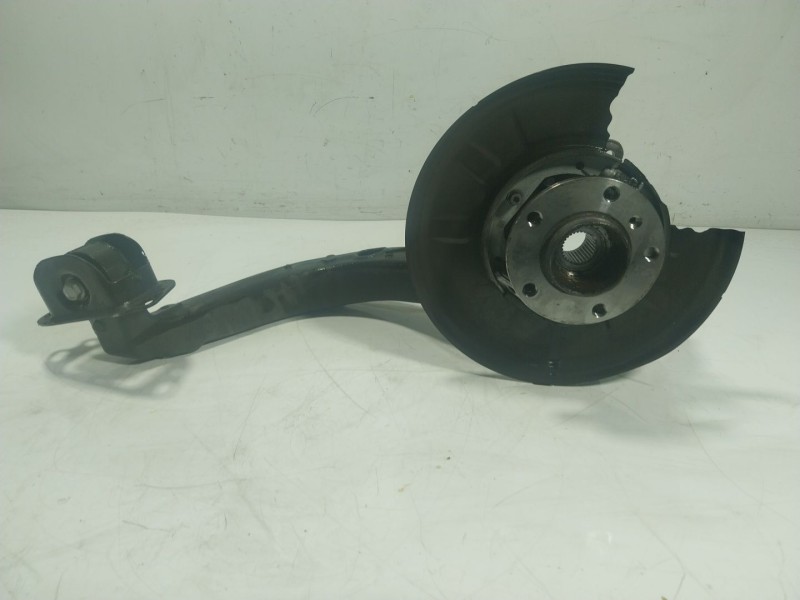 Recambio de mangueta trasera izquierda para bmw x3 (e83) xdrive 20d referencia OEM IAM 33303420501  