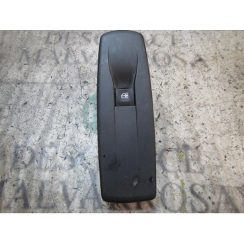 MANDO ELEVALUNAS DELANTERO DERECHO 809600004R 809600004RB 