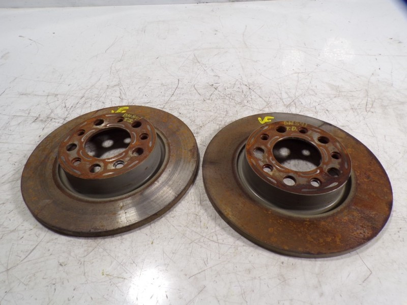 Recambio de disco freno trasero para jeep renegade limited 4x2 referencia OEM IAM 51964082  