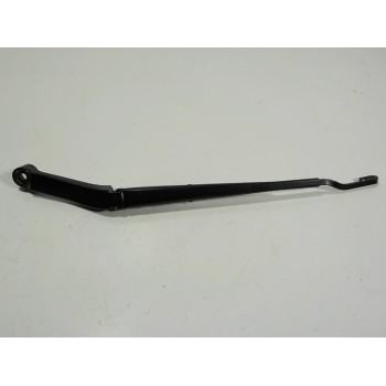 BRAZO LIMPIA DELANTERO IZQUIERDO 8522153110 