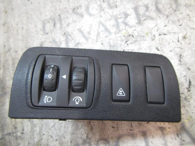 Recambio de modulo electronico para renault megane iii berlina 5 p 1.5 dci diesel referencia OEM IAM 251900001R 880200091811 