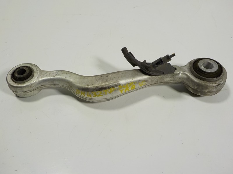 Recambio de brazo suspension superior trasero derecho para lexus is 300h referencia OEM IAM 4874030140  