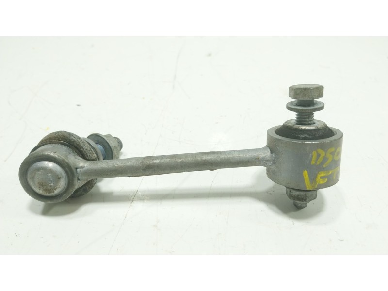 Recambio de tirante trasero derecho para bmw xm (g09) plug-in-hybrd a las 4 ruedas referencia OEM IAM 33558469486  