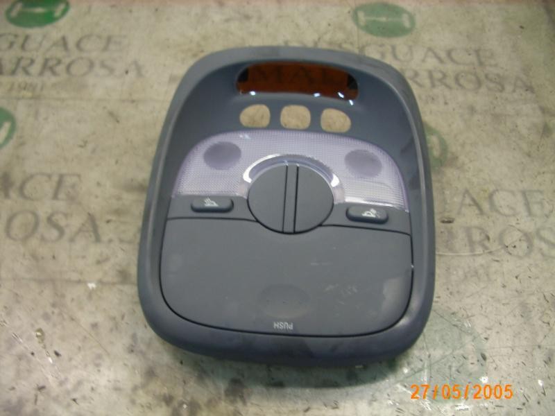 Recambio de piloto interior para kia carens 2.0 crdi ex monovolumen referencia OEM IAM 0K2FA51410B44  