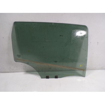 CRISTAL PUERTA TRASERO DERECHO 823003497R 