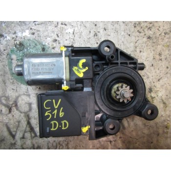 MOTOR ELEVALUNAS DELANTERO DERECHO 807301396R 807301396R 0130822478