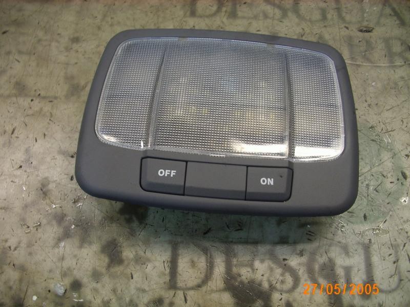 Recambio de piloto interior para kia carens 2.0 crdi ex monovolumen referencia OEM IAM 0K2FA5144044  