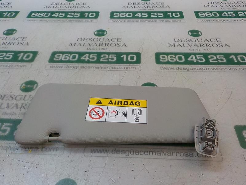 Recambio de parasol derecho para renault clio iv 1.5 dci diesel fap referencia OEM IAM 964003555R  