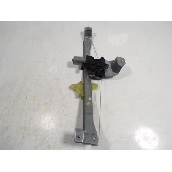 ELEVALUNAS DELANTERO DERECHO 807206641R 128001472B 128001472B