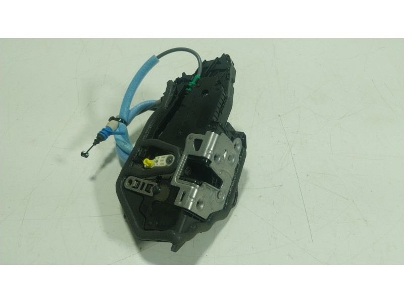 Recambio de cerradura puerta delantera izquierda para bmw 2 gran coupe (f44) 218 i referencia OEM IAM 51217956135 795613507 