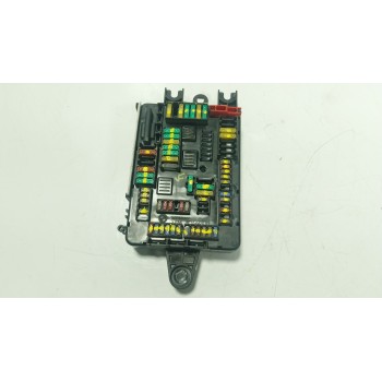 CAJA RELES / FUSIBLES 61149259466 681965101 