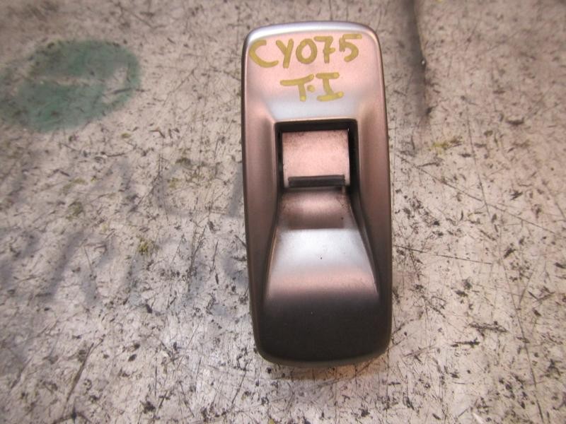 Recambio de mando elevalunas trasero izquierdo para jaguar xf 2.7 v6 diesel luxury referencia OEM IAM C2Z11177  