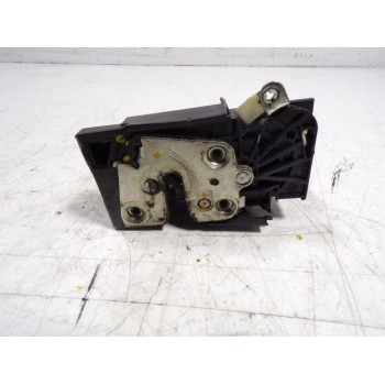 CERRADURA PUERTA TRASERA DERECHA 825022281R 