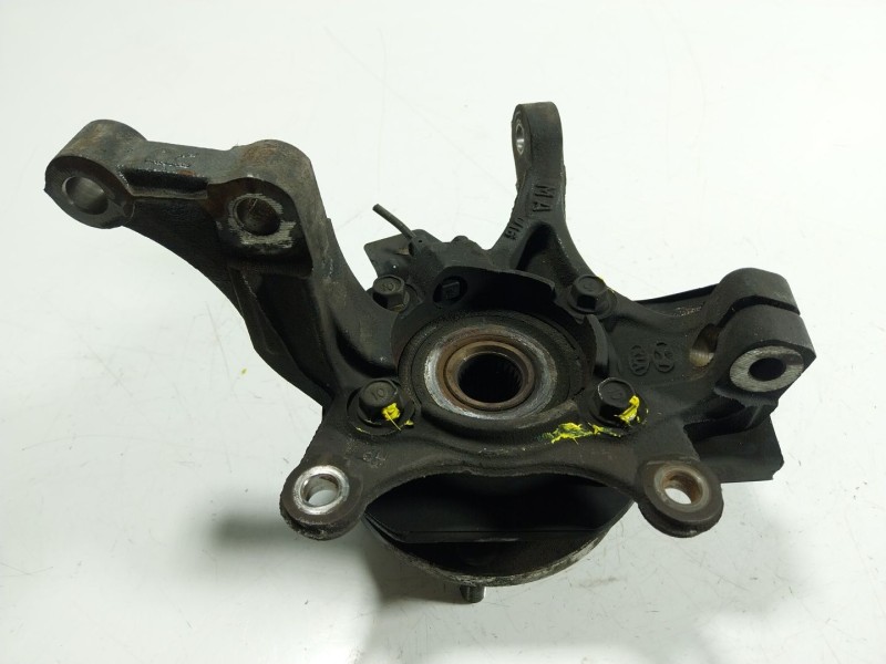 Recambio de mangueta delantera derecha para hyundai i30 (gd) 1.4 crdi referencia OEM IAM 51716A2000  