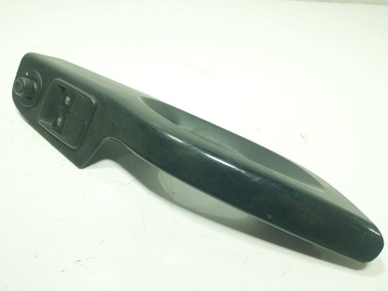 Recambio de mando elevalunas delantero izquierdo para nissan nv300 furgoneta (x82) 1.6 dci 120 referencia OEM IAM 2556100Q0K 254