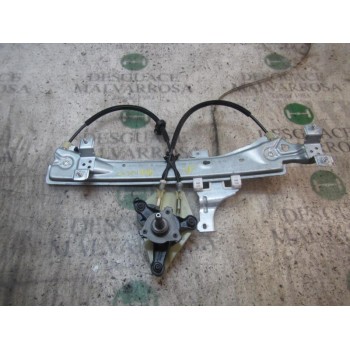 ELEVALUNAS TRASERO DERECHO 827200003R 