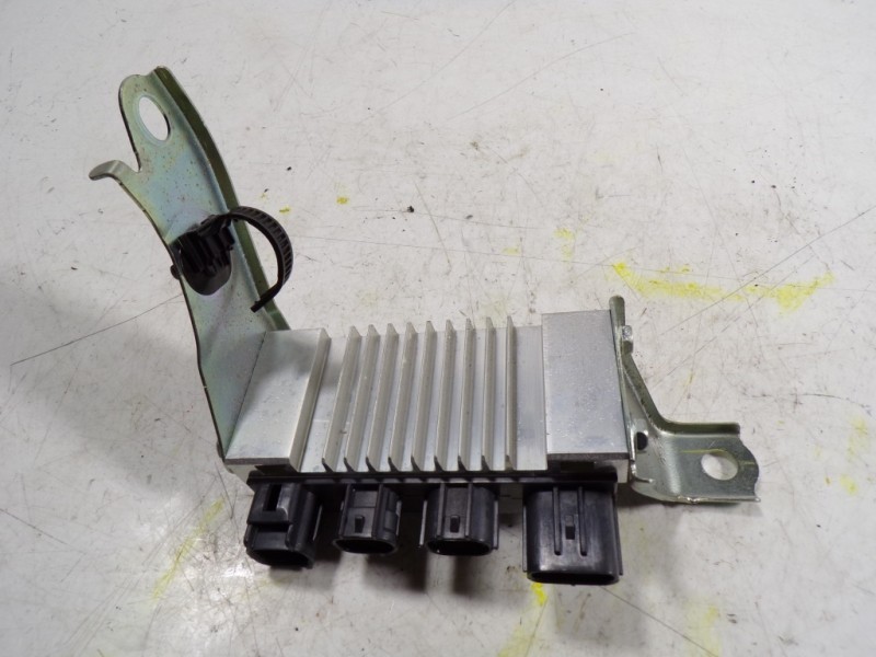 Recambio de caja precalentamiento para toyota hilux (3b/3c/3d) doble cabina referencia OEM IAM 285510E010 285510E010 TG132700004