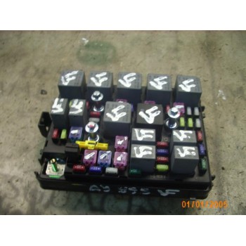 CAJA RELES / FUSIBLES 0K2K167JB2 05442N 05442N