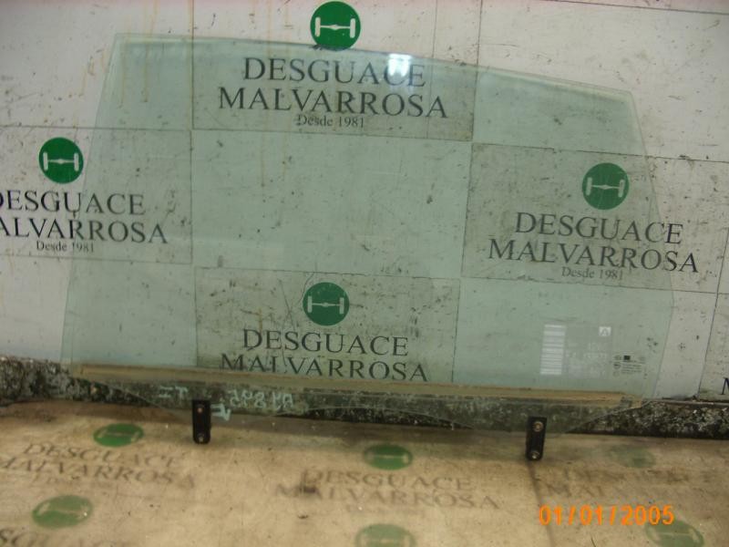 Recambio de cristal puerta trasero izquierdo para kia carens 2.0 crdi ex monovolumen referencia OEM IAM 0K2FB73510  