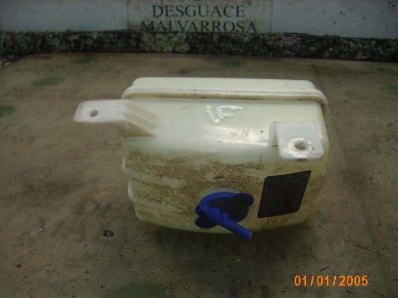 Recambio de deposito expansion para kia carens 2.0 crdi ex monovolumen referencia OEM IAM 0K2KB15350  