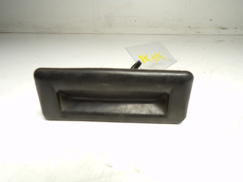 Recambio de maneta porton para audi a1 (8x) 1.6 tdi referencia OEM IAM 5J0827566E  