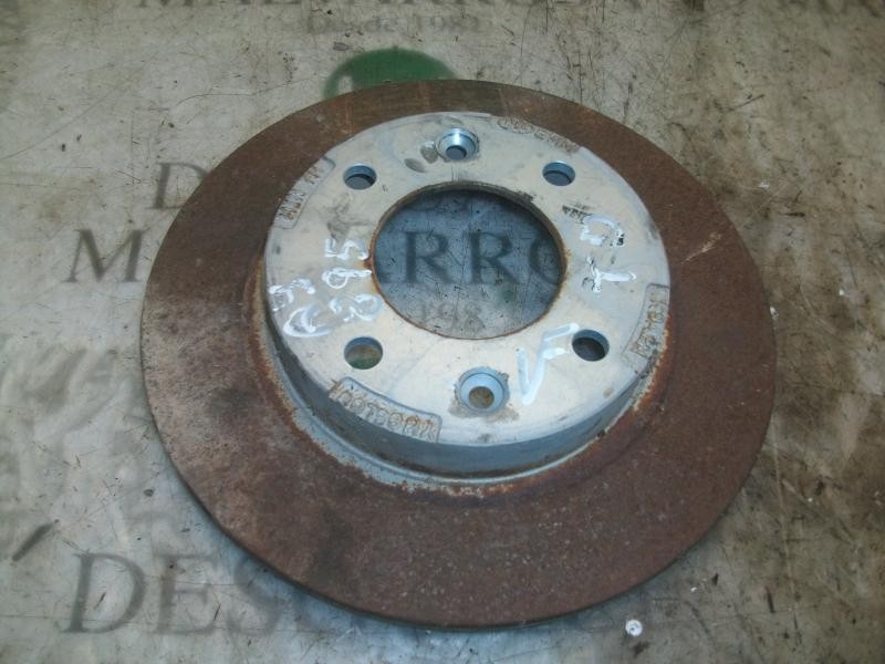 Recambio de disco freno trasero para kia carens 2.0 crdi ex monovolumen referencia OEM IAM 0K9AA26251C  