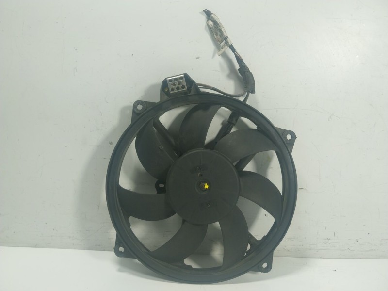 Recambio de electroventilador para renault scénic iii (jz0/1_) 1.2 tce referencia OEM IAM 214810898R 214810898R 