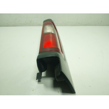 PILOTO TRASERO DERECHO 2655000Q0L 265A19592R 