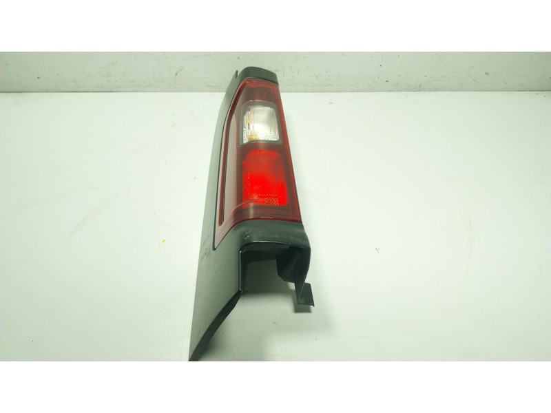 Recambio de piloto trasero izquierdo para nissan nv300 furgoneta (x82) 1.6 dci 120 referencia OEM IAM 2655500Q0J 265A64439R 