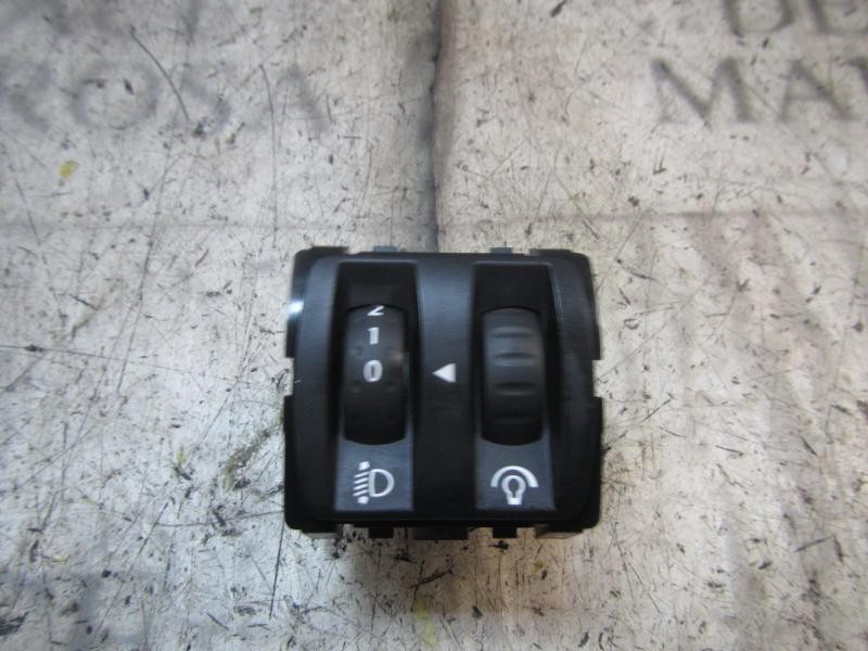 Recambio de modulo electronico para renault megane iii berlina 5 p dynamique referencia OEM IAM 251900567R 251900567R 