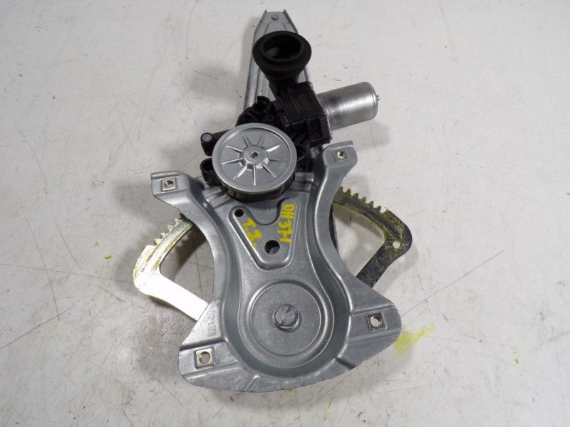 Recambio de elevalunas trasero izquierdo para toyota hilux (3b/3c/3d) doble cabina referencia OEM IAM 698040K120 857100K180 