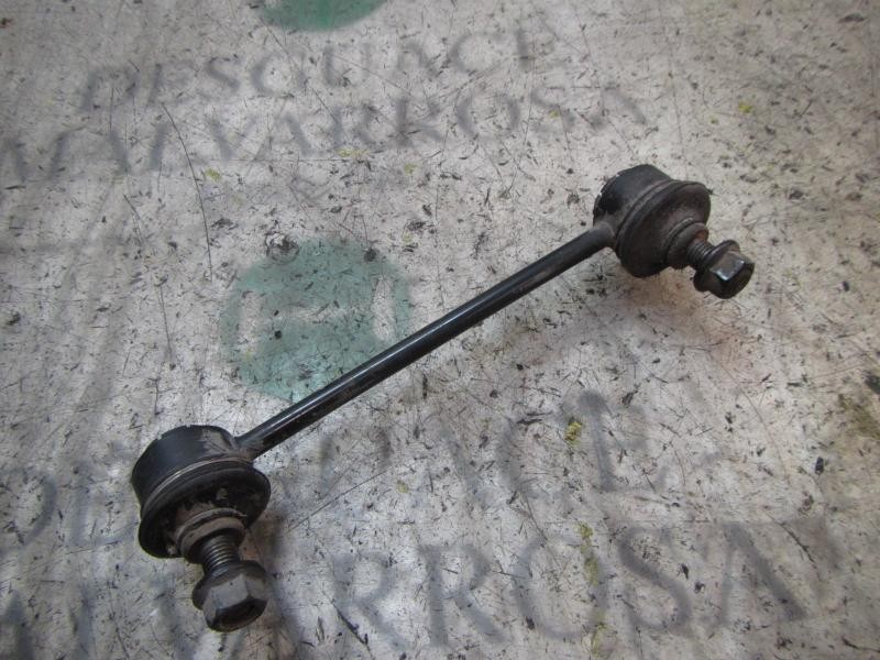 Recambio de tirante trasero izquierdo para kia cee´´d 2.0 crdi referencia OEM IAM 555301H000  