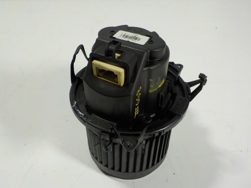 Recambio de motor calefaccion para renault captur 1.2 tce energy referencia OEM IAM 272101005R 5R5833500 5P3730000