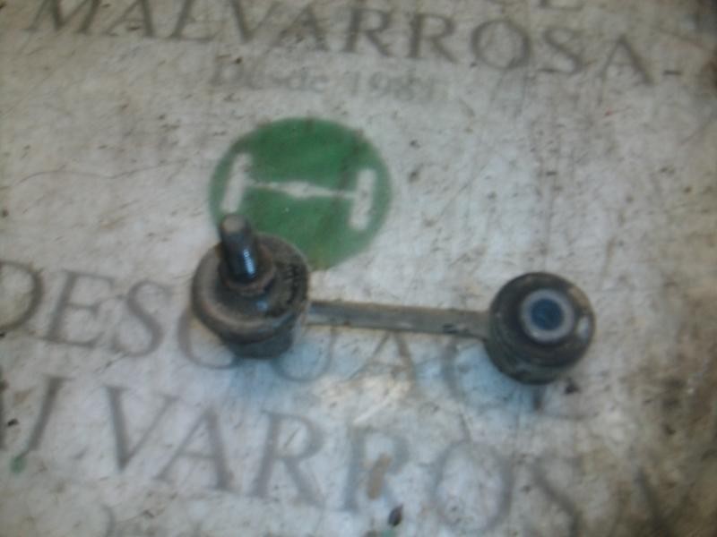 Recambio de tirante trasero izquierdo para kia carens 2.0 crdi ex monovolumen referencia OEM IAM 0K2M228150  