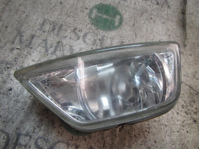 Recambio de faro antiniebla izquierdo para ford focus berlina (cak) 1.8 tdci cat referencia OEM IAM   