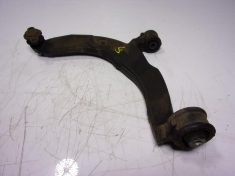 Recambio de brazo suspension inferior delantero izquierdo para volkswagen t6 transporter 2.0 tdi referencia OEM IAM 7E0407151C  