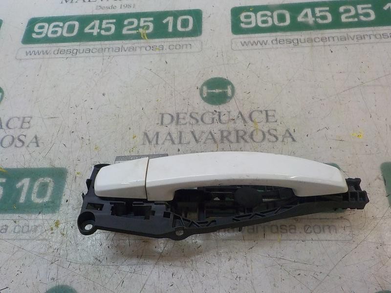 Recambio de maneta exterior trasera derecha para opel insignia berlina selective referencia OEM IAM 92233089  13577482