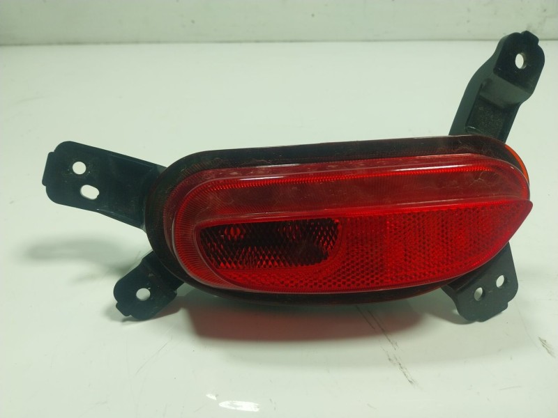 Recambio de piloto trasero antiniebla derecho para mg zs suv (azs1) 1.5 vti referencia OEM IAM  10571686 