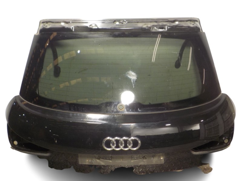 Recambio de porton trasero para audi a1 (8x) 1.6 tdi referencia OEM IAM 8X4827023B  