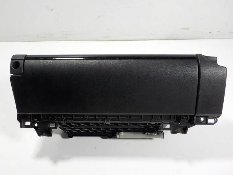 Recambio de guantera para lexus is 300h referencia OEM IAM 5555053240C0 5551353030 