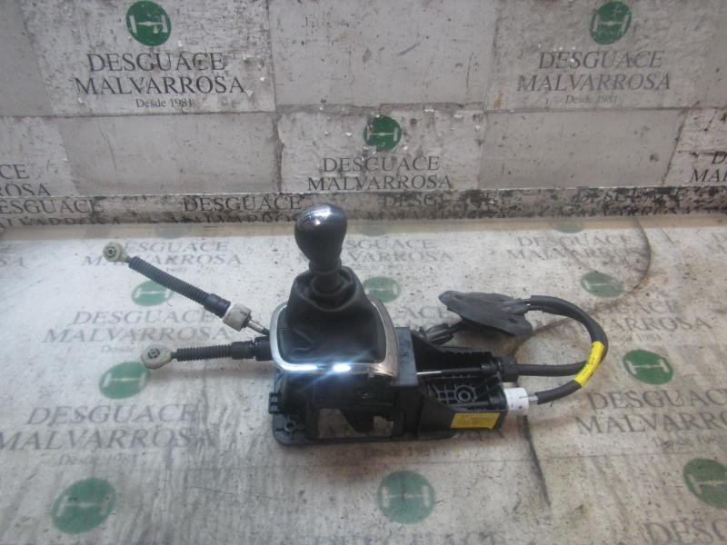 Recambio de palanca cambio para renault megane iii berlina 5 p dynamique referencia OEM IAM 8201062921  