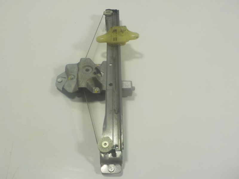 Recambio de elevalunas delantero derecho para renault clio iv 1.5 dci diesel fap referencia OEM IAM 807205569R 128001471 9030319