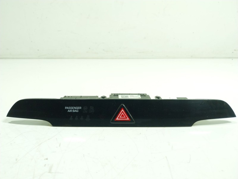 Recambio de warning para hyundai tucson (tl, tle) 1.6 gdi referencia OEM IAM 93700D7000GU 93700D7000 
