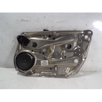 ELEVALUNAS DELANTERO DERECHO A2047200679 963758102 963758102