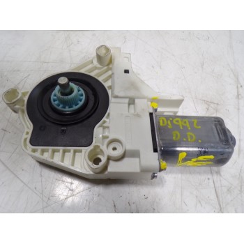 MOTOR ELEVALUNAS DELANTERO DERECHO 8K0959802B 8K0959802B 